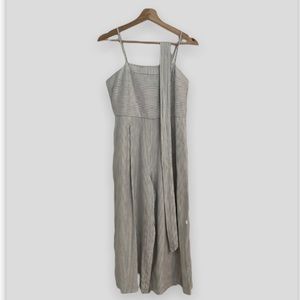 BANANA REPUBLIC Linen Pant Jumpsuit White and Blue Pin Strip size 2 Petite